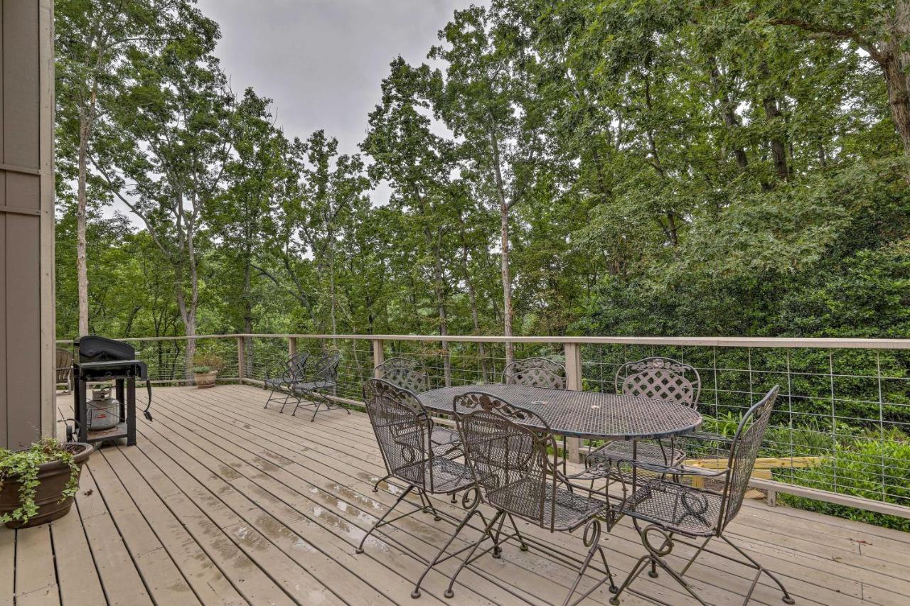 Luxe Lakefront Home With Large Deck And Kayaks! Flowery Branch Exterior photo